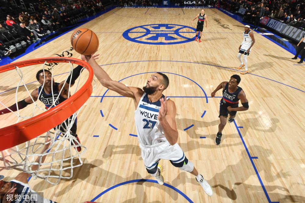 爱德华兹 爱德华兹