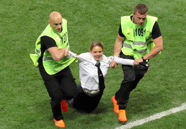 始终怀有一 始终怀有一